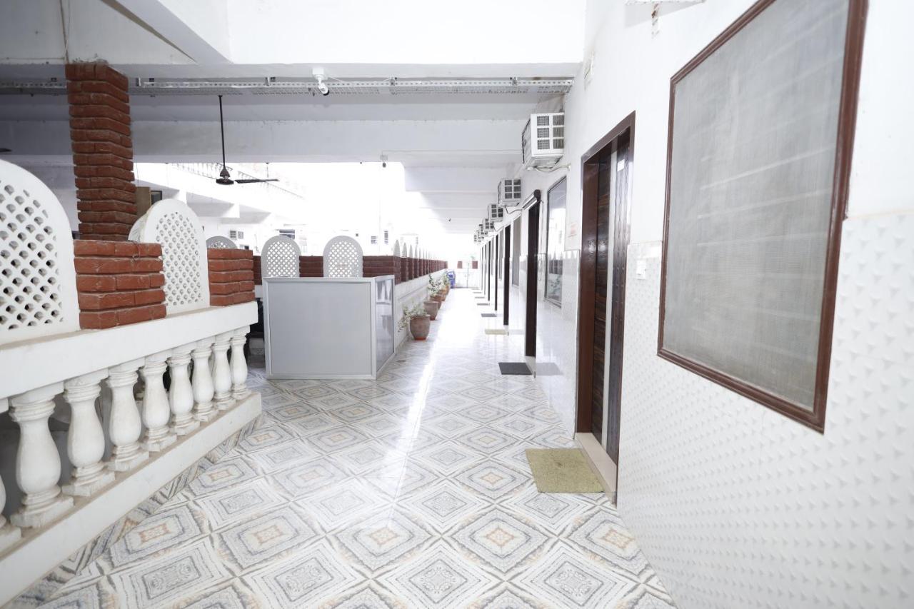 Hotel K Fort Dźalandhar Zewnętrze zdjęcie